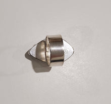 Load image into Gallery viewer, Handmade Turquoise ring. Sterling silver with a fine silver bezel. Size US 7
