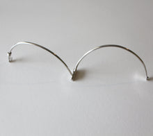 Load image into Gallery viewer, Sterling Silver Hinged Bracelet