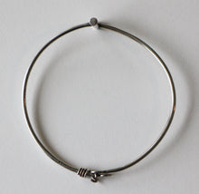 Load image into Gallery viewer, Sterling Silver Hinged Bracelet
